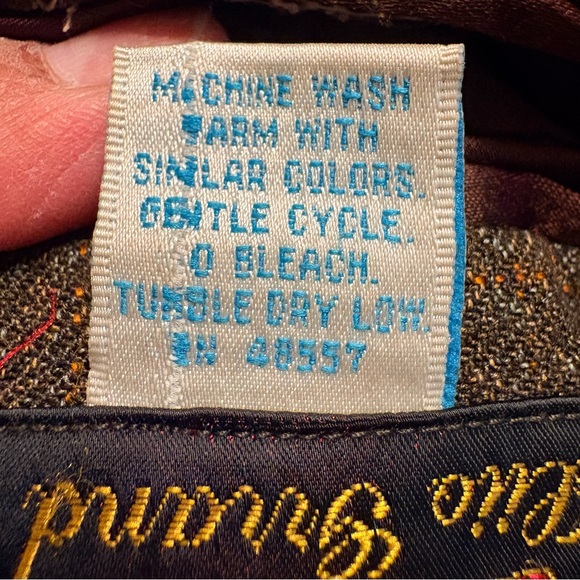 Classic Brown Blazer - Picture 9 of 11